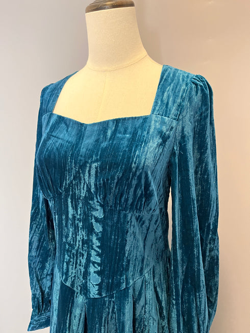 Gothic Blue Medieval Velvet Dress with Floral Corset and Long Sleeves – Gothic Medieval Dress Plus Size